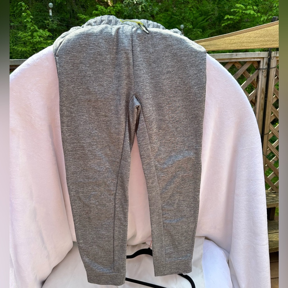 Boys All in Motion Sweatpants size XL (16)